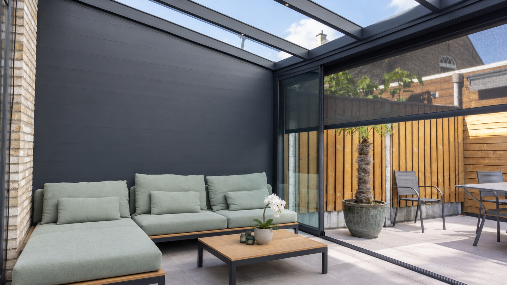 Veranda met schuifwanden